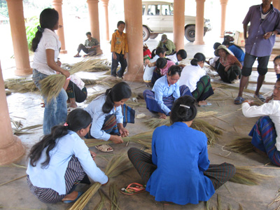 Dạy nghề cho đồng bào dân tộc thiểu số, hướng đi bền vững để xóa đói giảm nghèo.