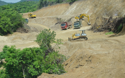 Xây dựng tuyến đường nối khu kinh tế với khu công nghiệp Văn-Tiến-Châu Hoá.