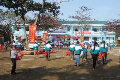 Trường tiểu học Duy Ninh được Ngân hàng Vietinbank tài trợ đã được khánh thành và đưa vào sử dụng đầu năm 2013.