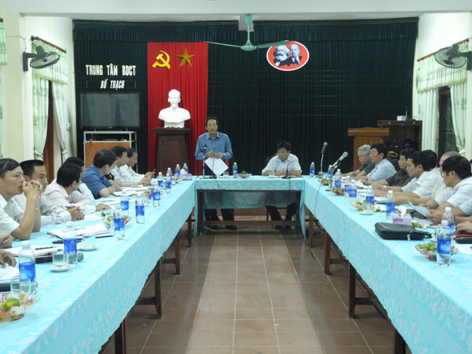 Đồng chí Hoàng Đăng Quang phát biểu kết luận tại buổi làm việc.