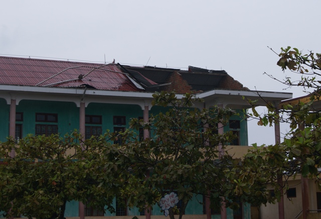 Dù bị ảnh hưởng nặng nề, nhưng Trường tiểu học Hải Thành (thành phố Đồng Hới) đã hoàn thành việc khắc phục hậu quả để học sinh tiếp tục đi học vào ngày 3-10