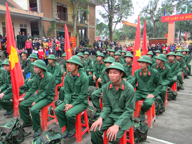 Các tân binh huyện Tuyên Hóa trong ngày hội tòng quân.