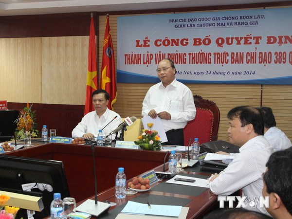Phó Thủ tướng Nguyễn Xuân Phúc đến dự và phát biểu chỉ đạo. (Ảnh: Hoàng Hùng/TTXVN)