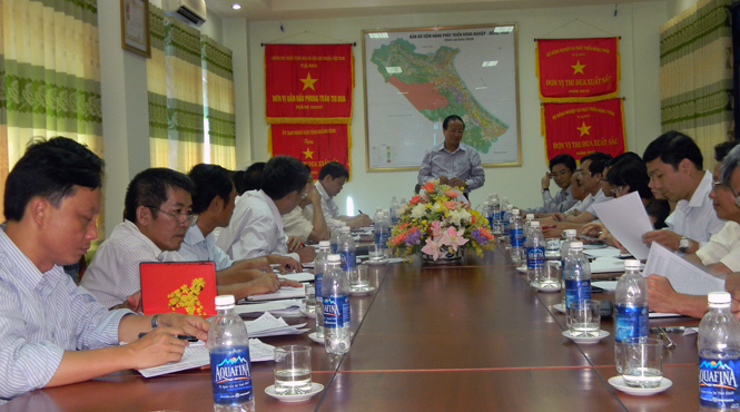 Đồng chí Trần Văn Tuân phát biểu tại buổi làm việc với Sở Nông nghiệp và Phát triển nông thôn        