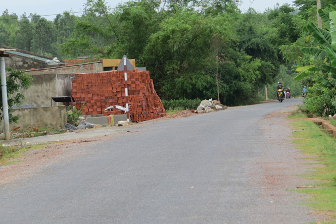 Nhiều tuyến đường ở Quảng Hợp đã được bê tông hóa để phục vụ nhu cầu phát triển kinh tế-xã hội của địa phương.