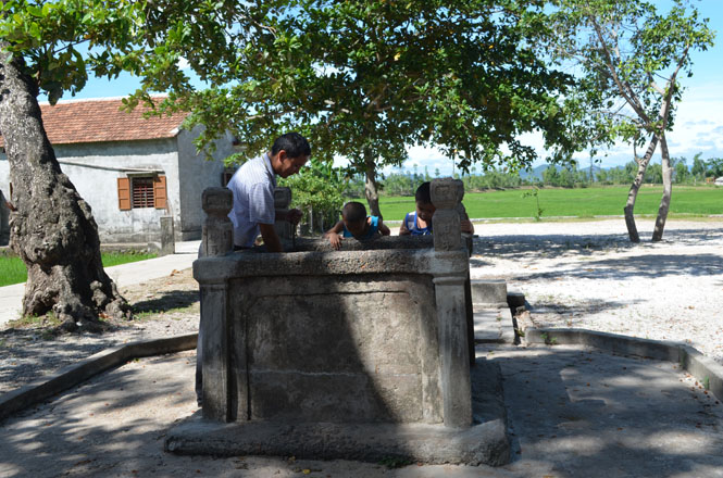 Giếng vuông cổ ở Pháp Kệ, Quảng Phương.