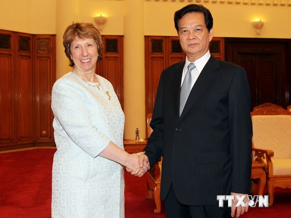 Thủ tướng Nguyễn Tấn Dũng tiếp bà Catherine Ashton. (Ảnh: Đức Tám/TTXVN)