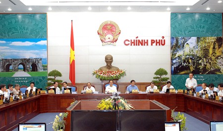 Thủ tướng Nguyễn Tấn Dũng chủ trì phiên họp Chính phủ thường kỳ tháng 8. Ảnh: VGP/Nhật Bắc