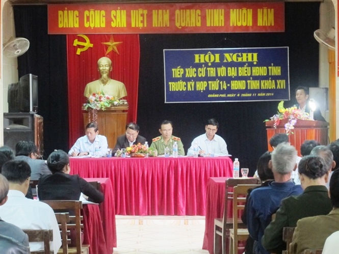 Đại biểu HĐND tỉnh tiếp xúc cử tri tại xã Quảng Phú, huyện Quảng Trạch.