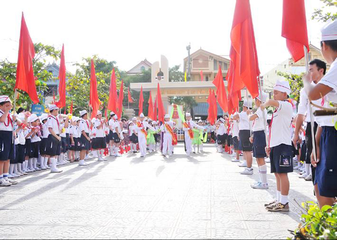 Tổ chức hoạt động Đội cũng là niềm đam mê của cô giáo Nguyễn Thị Uyến.