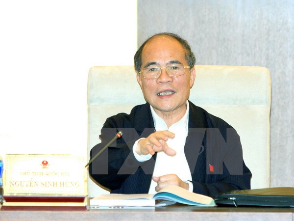 Chủ tịch Quốc hội Nguyễn Sinh Hùng phát biểu ý kiến tại phiên thẩm tra dự án Luật thống kê sửa đổi. (Ảnh: An Đăng/TTXVN)