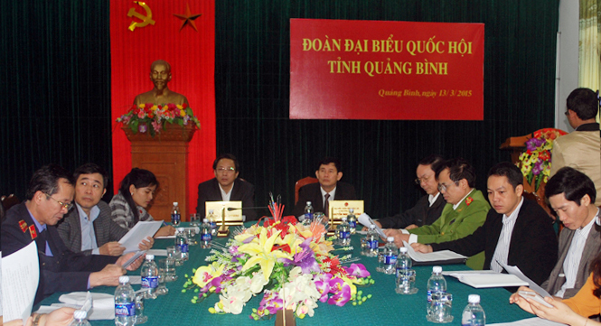 Các đại biểu tham dự phiên chất vấn tại điểm cầu tỉnh Quảng Bình.