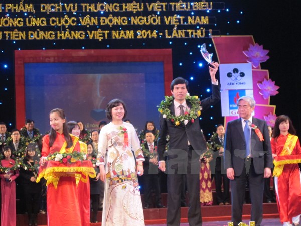 Lễ tôn vinh doanh nghiệp có thương hiệu Việt tiêu biểu. (Ảnh: Đức Duy/Vietnam+)