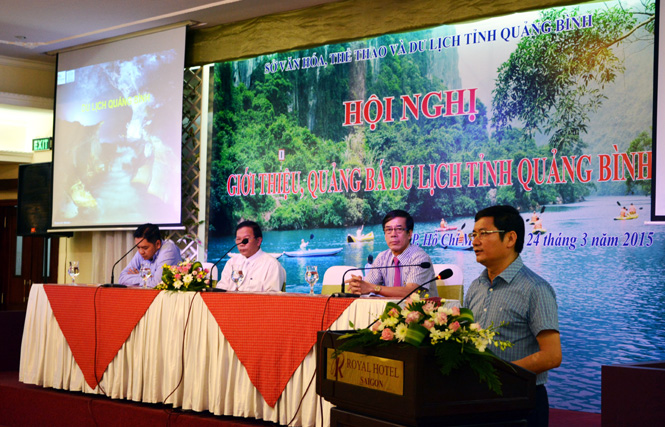 Đồng chí Trần Tiến Dũng, Tỉnh Ủy viên, Phó Chủ tịch UBND tỉnh phát biểu tại hội nghị.