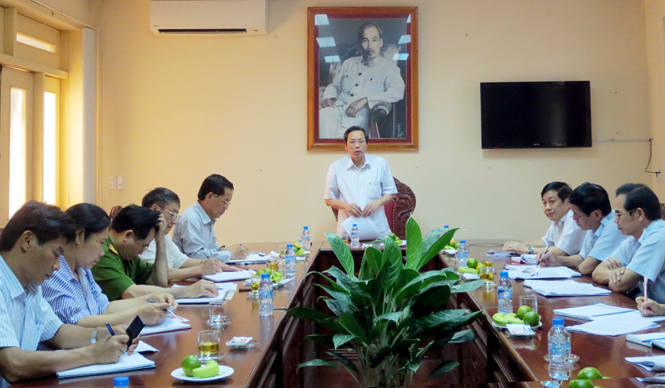 Đồng chí Hoàng Đăng Quang, Phó Bí thư Thường trực Tỉnh ủy, Trưởng đoàn đại biểu Quốc hội tỉnh, phát biểu kết luận buổi làm việc.