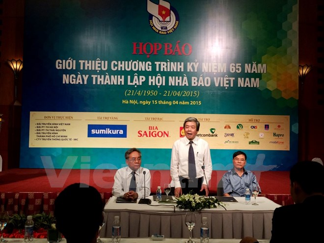 Ông Hà Minh Huệ phát biểu tại họp báo. (Ảnh: Mai Mai/Vietnam+)