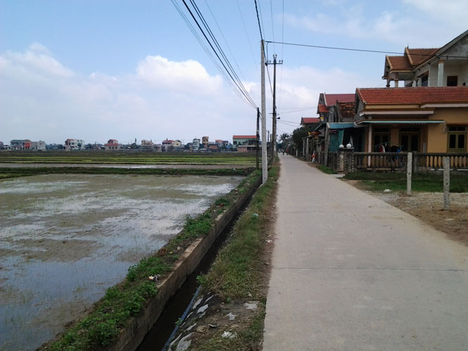 Một tuyến kênh mương được bê tông hoá trên địa bàn phường Quảng Phong