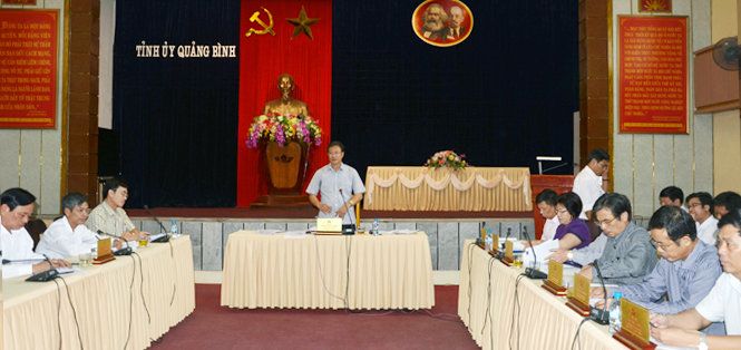 Đồng chí Lương Ngọc Bính, Uỷ viên Trung ương Đảng, Bí thư Tỉnh uỷ, Chủ tịch HĐND tỉnh kết luận hội nghị.