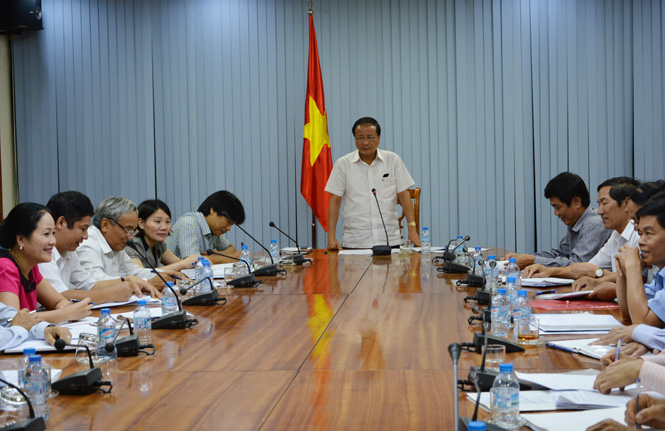 Đồng chí TRẦN VĂN TUÂN, Ủy viên Thường vụ Tỉnh ủy, Phó Chủ tịch UBND tỉnh kết luận cuộc họp.