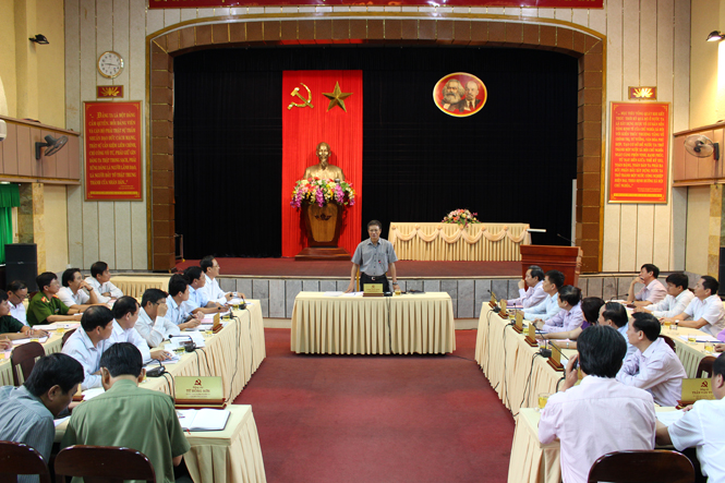 Đồng chí Lương Ngọc Bính, Ủy viên Trung ương Đảng, Bí thư Tỉnh ủy, Chủ tịch HĐND tỉnh phát biểu kết luận tại hội nghị.
