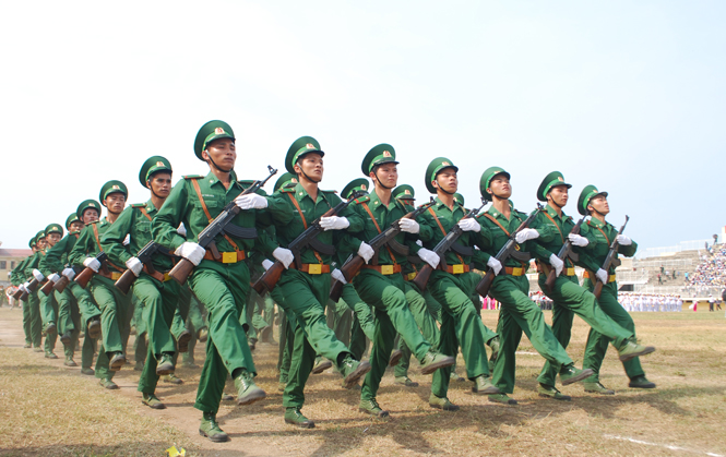 Lực lượng BĐBP Quảng Bình diễu binh trong Lễ kỷ niệm 410 năm hình thành tỉnh Quảng Bình. Ảnh: T.H