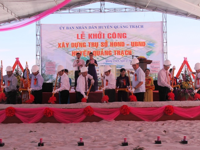 Lễ khởi công công trình trụ sở HĐND và UBND huyện Quảng Trạch.