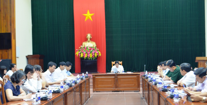 Đồng chí Nguyễn Xuân Quang, UVTV Tỉnh uỷ, Phó Chủ tịch Thường trực UBND tỉnh, Trưởng tiểu ban đảm bảo chủ trì cuộc họp.