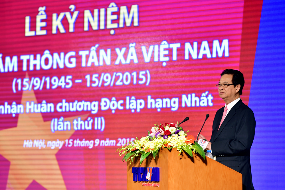 Thủ tướng Nguyễn Tấn Dũng phát biểu tại Lễ kỷ niệm 70 năm TTXVN. Ảnh: VGP/Nhật Bắc.