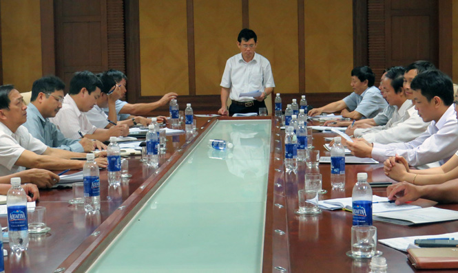 Đồng chí Nguyễn Ngọc Phương, TUV, Phó trưởng Đoàn đại biểu Quốc hội tỉnh phát biểu kết luận buổi làm việc.