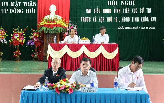 : Đại biểu HĐND tỉnh tiếp xúc với cử tri thành phố Đồng Hới tại xã Đức Ninh.