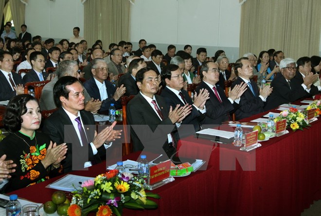 Các đồng chí lãnh đạo Đảng, Nhà nước và các đại biểu dự Lễ kỷ niệm. (Ảnh: Nguyễn Dân/TTXVN)