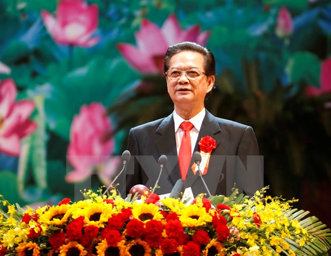 Thủ tướng Nguyễn Tấn Dũng, Chủ tịch Hội đồng Thi đua-Khen thưởng Trung ương phát động thi đua tại Đại hội. (Ảnh: TTXVN)
