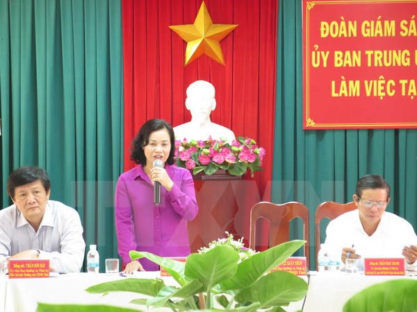 Phó Chủ tịch Ủy ban Trung ương Mặt trận tổ quốc Việt Nam Bùi Thị Thanh phát biểu tại buổi làm việc. (Ảnh: Tiên Minh/TTXVN)
