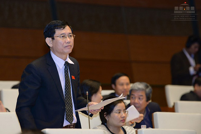 Đại biểu Nguyễn Ngọc Phương góp ý vào Báo cáo đánh giá kết quả hoạt động của Quốc hội nhiệm kỳ 2011-2016.