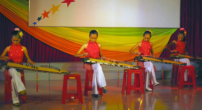 Truyền dạy nhạc cụ dân tộc cho thiếu nhi là một trong những hoạt động được Nhà Thiếu nhi tỉnh hết sức chú trọng.