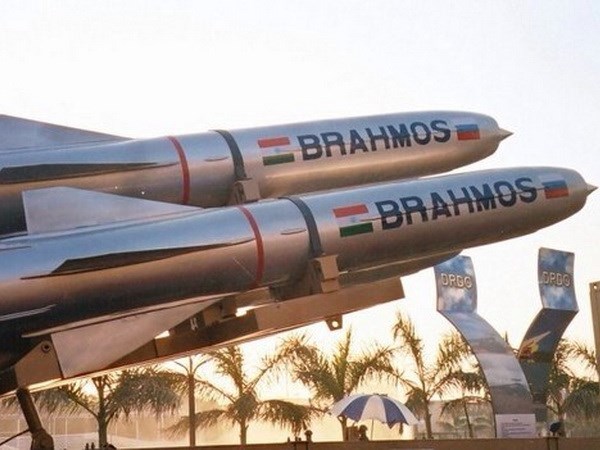 Tên lửa hành trình chống tàu BrahMos. (Nguồn: news.usni.org)