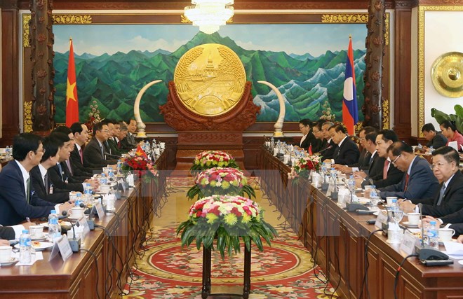 Chủ tịch nước Trần Đại Quang và Tổng Bí thứ, Chủ tịch nước Lào Bounnhang Volachith tiến hành hội đàm. (Ảnh: Nhan Sáng/TTXVN)
