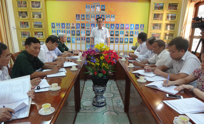 Đồng chí Trần Công Thuật, Phó Bí thư Thường trực Tỉnh ủy phát biểu kết luận tại buổi làm việc