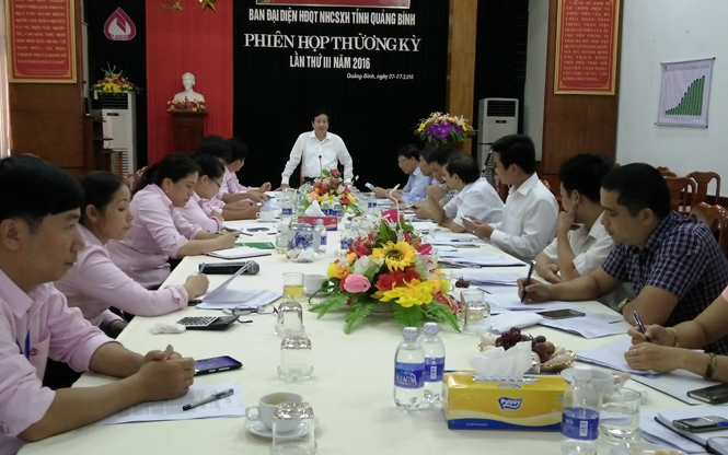 Toàn cảnh phiên họp thường kỳ do đồng chí Nguyễn Xuân Quang, UVTVTU, Phó Chủ tịch Thường trực UBND, Trưởng Ban đại diện HĐQT NHCSXH tỉnh chủ trì.