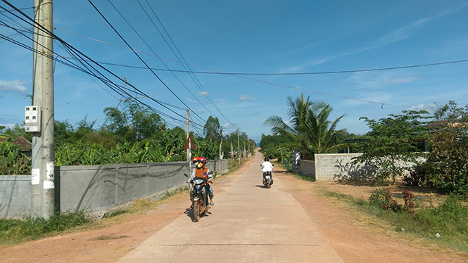  Diện mạo nông thôn mới xã Mai Thủy đã có nhiều “gam màu” mới nhờ những đóng góp không nhỏ của Bí thư Đảng ủy xã Nguyễn Văn Diễn.