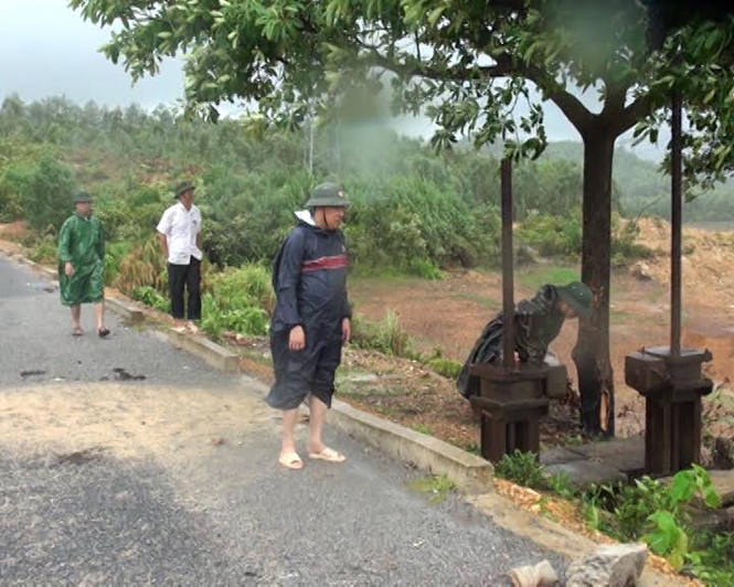 Lãnh đạo huyện Quảng Ninh kiểm tra tình hình ảnh hưởng do mưa lũ trên địa bàn