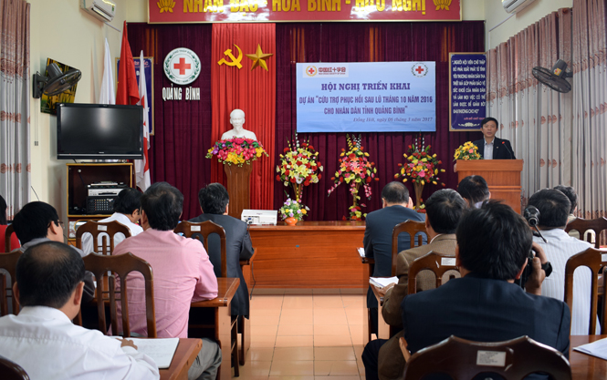 Toàn cảnh hội nghị triển khai dự án “Cứu trợ phục hồi sau lũ tháng 10, năm 2016 cho nhân dân tỉnh Quảng Bình”