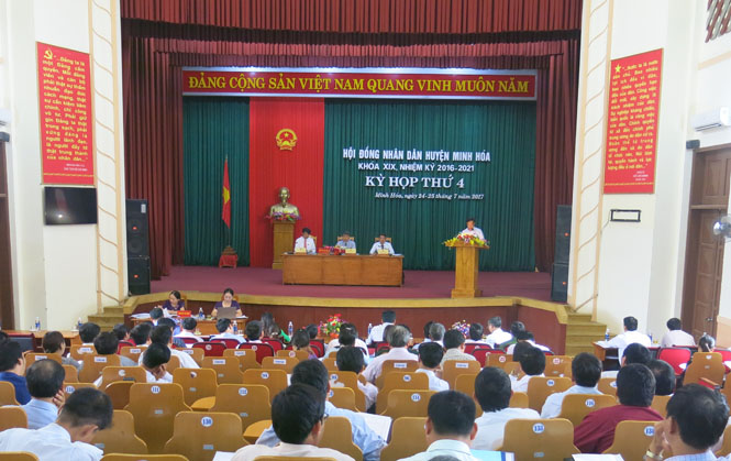 Toàn cảnh kỳ họp thứ 4, HĐND huyện Minh Hóa khóa XIX