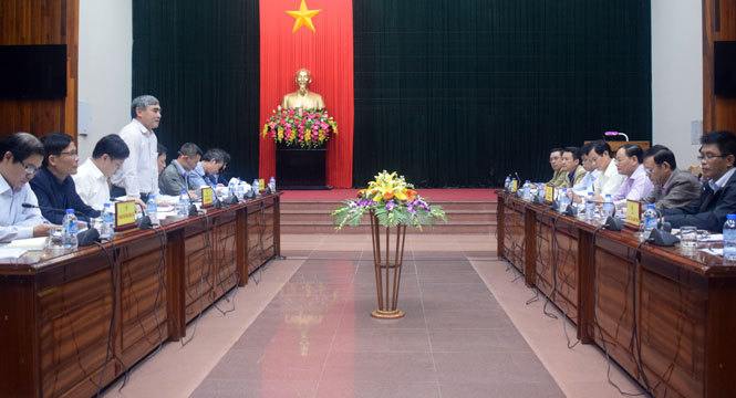 Đồng chí Nguyễn Minh Hồng, Thứ trưởng Bộ Thông tin và Truyền thông, trưởng đoàn công tác Ban Chỉ đạo Trung ương các Chương trình mục tiêu Quốc gia giai đoạn 2016-2020 kết luận tại buổi làm việc.