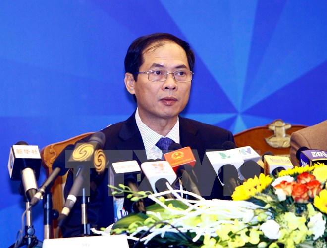 Thứ trưởng Bộ Ngoại giao Bùi Thanh Sơn, Chủ tịch SOM APEC 2017 phát biểu. (Ảnh: An Đăng/TTXVN)