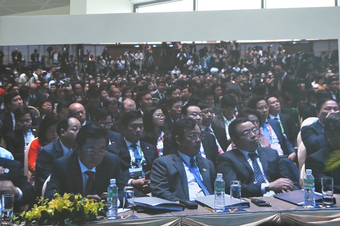 Các đại biểu tham dự hội nghị (ảnh chụp qua màn hình trực tiếp  tại Trung tâm báo chí quốc tế)