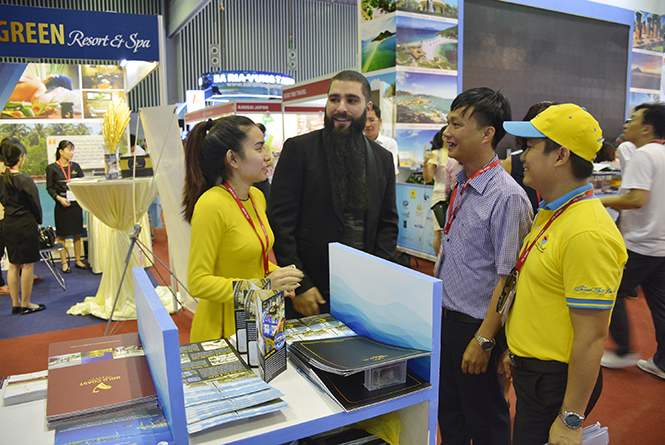 Hoạt động của Trung tâm TTXT du lịch tỉnh Quảng Bình tại hội chợ du lịch quốc tế thành phố Hồ Chí Minh năm 2017. Ảnh: Lương Công Thành