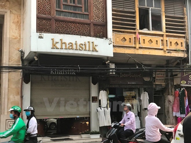 Cửa hàng Khaisilk trên phố Hàng Gai. (Ảnh: Đức Duy/Vietnam+)