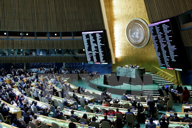 Kết quả bỏ phiếu tại phiên họp đặc biệt bất thường của Đại hội đồng Liên hợp quốc về vấn đề Jerusalem ở New York của Mỹ, ngày 21-12. (Ảnh: AFP/TTXVN)