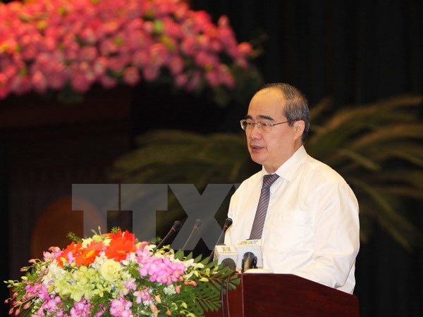 Bí thư Thành ủy Thành phố Hồ Chí Minh Nguyễn Thiện Nhân phát biểu tại hội nghị. (Ảnh: Thanh Vũ/TTXVN)